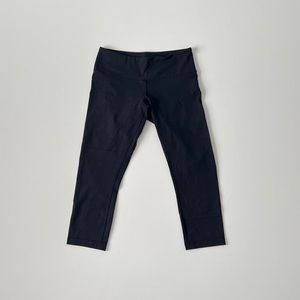 Lululemon black cropped leggings size 8